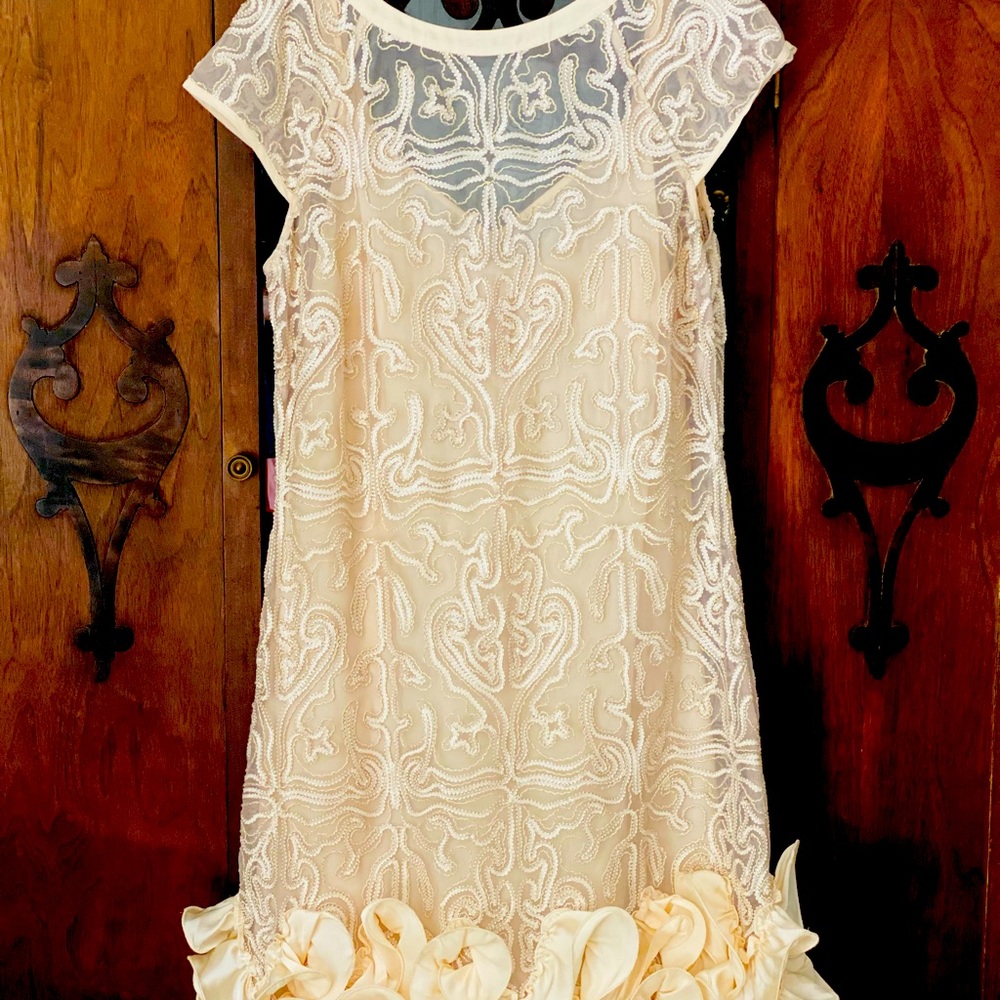Jessica Simpson party dress